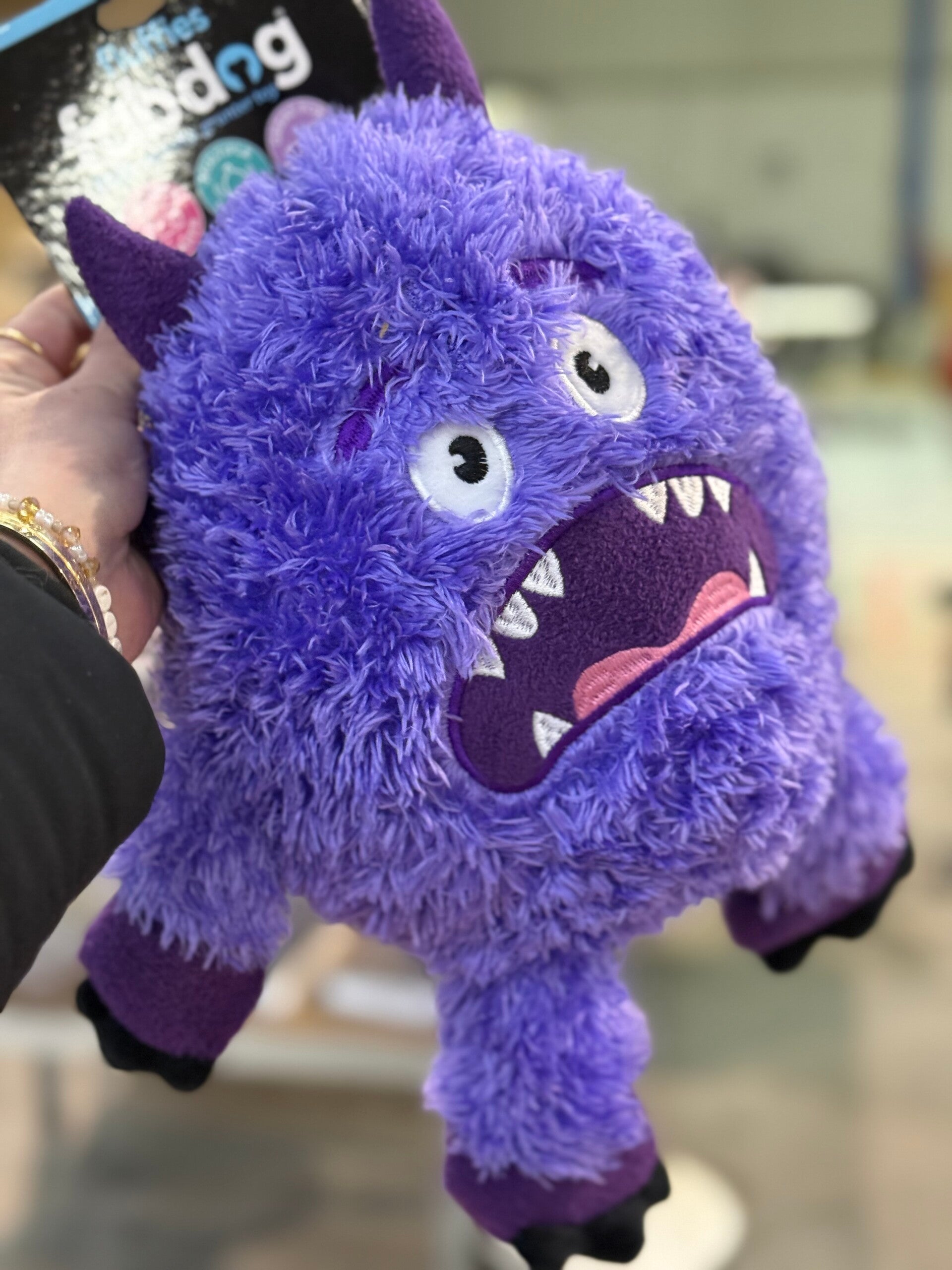 Fabdog - fluffy monster A19.2