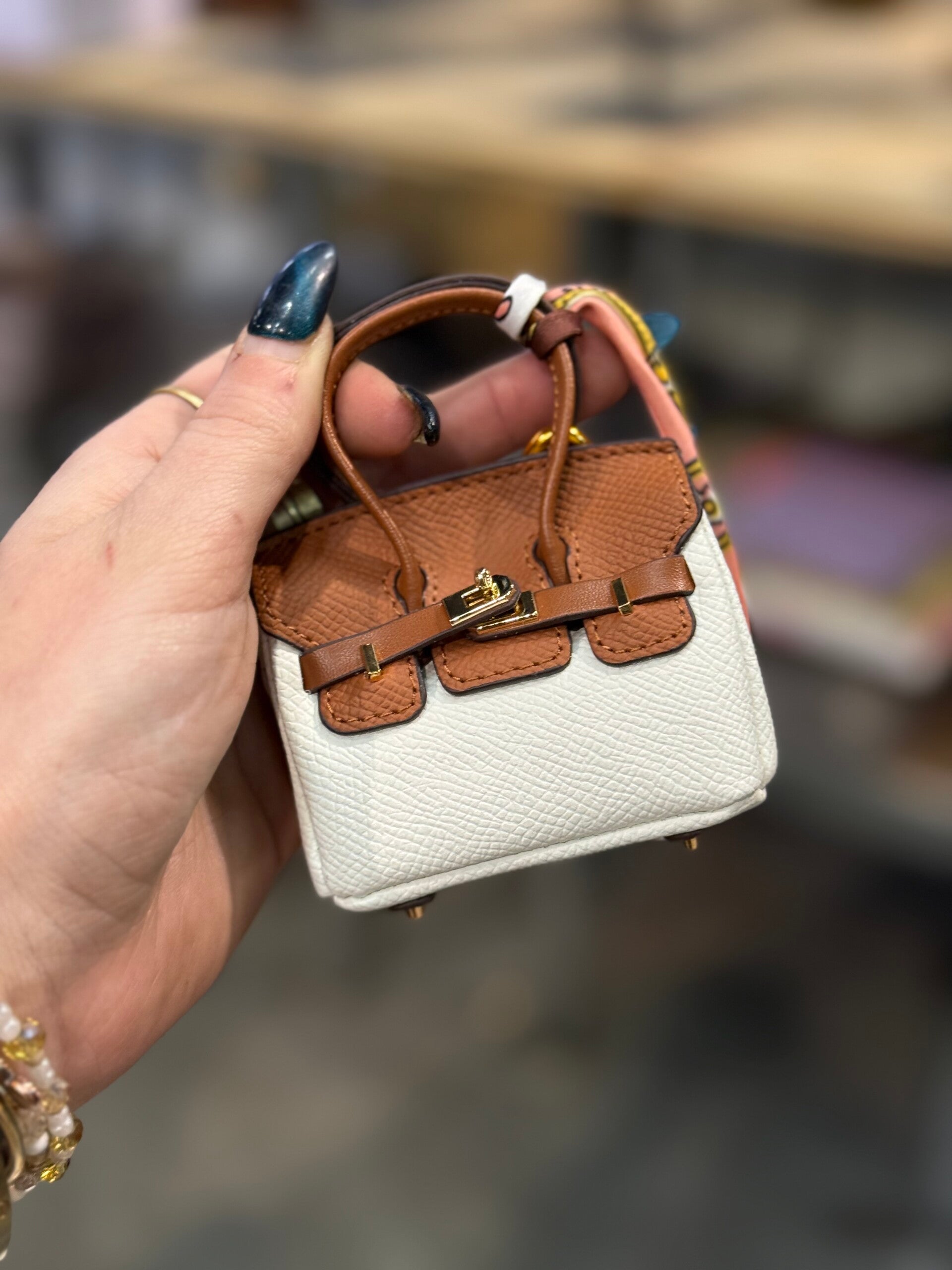 Barkin - Poepzakje dispenser - Bruin flap B24.5