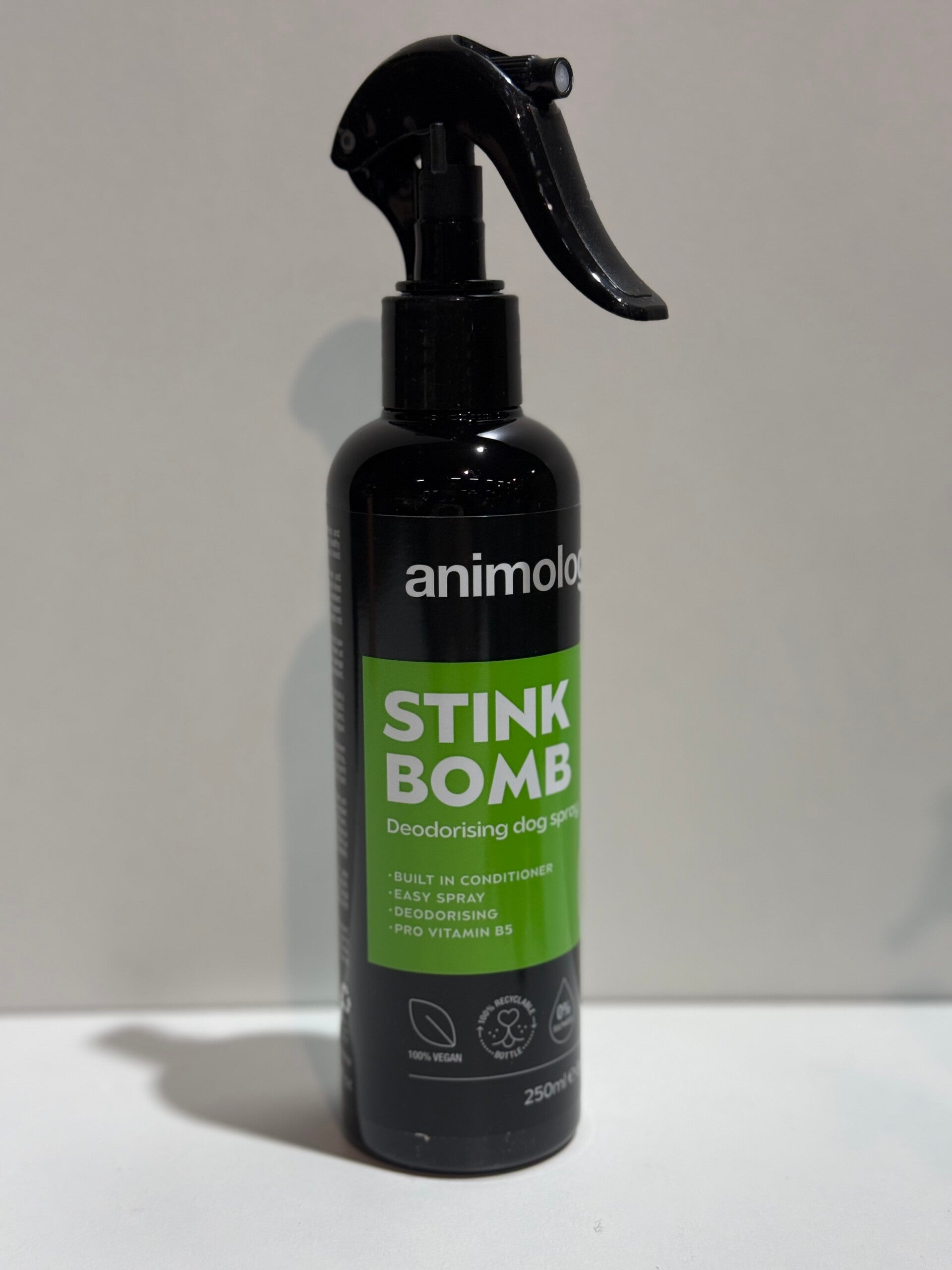 Animology - Stink Bomb - Deo Spray A15.5