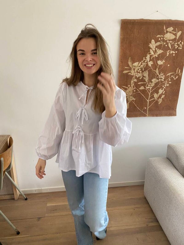 BOW blouse white