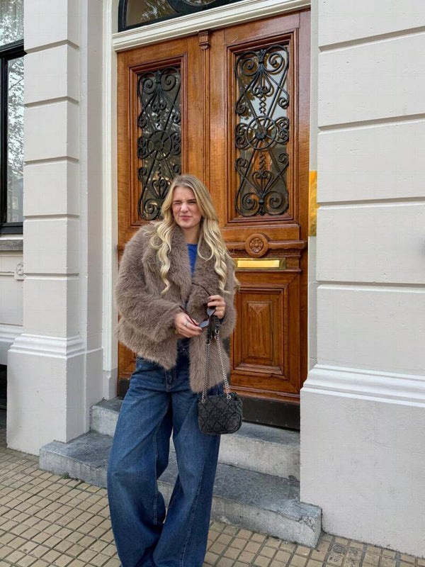 Faux Fur Jacket -Latte taupe
