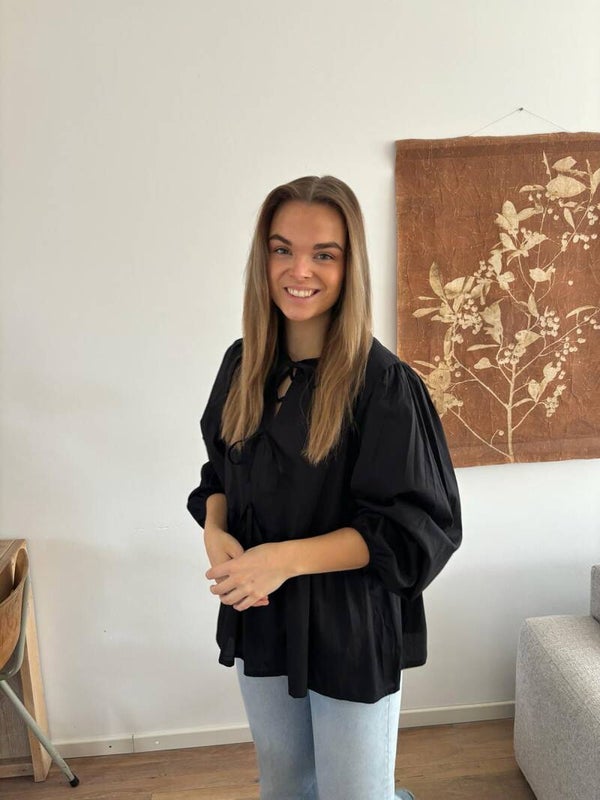 BOW blouse black
