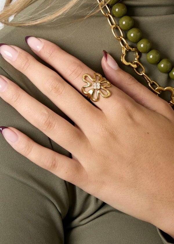 Sparkling Flower Ring