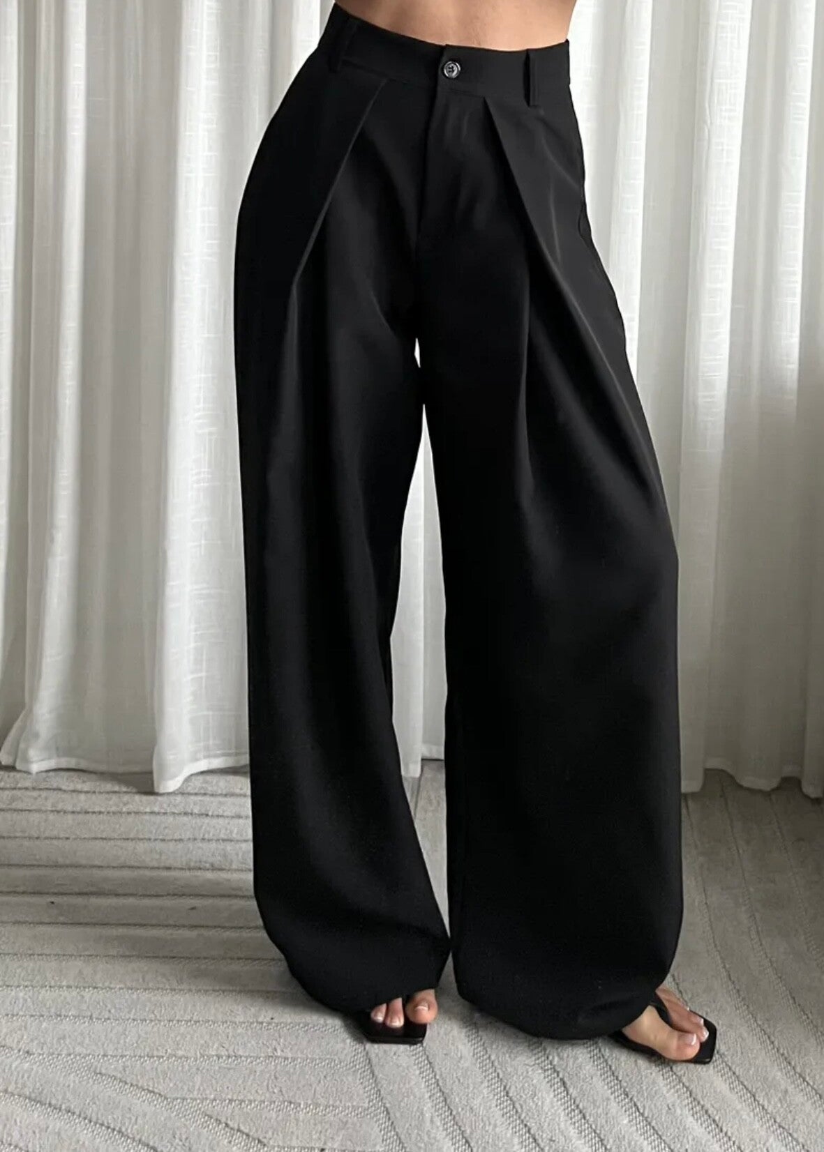 The Essential Wide Pants Black