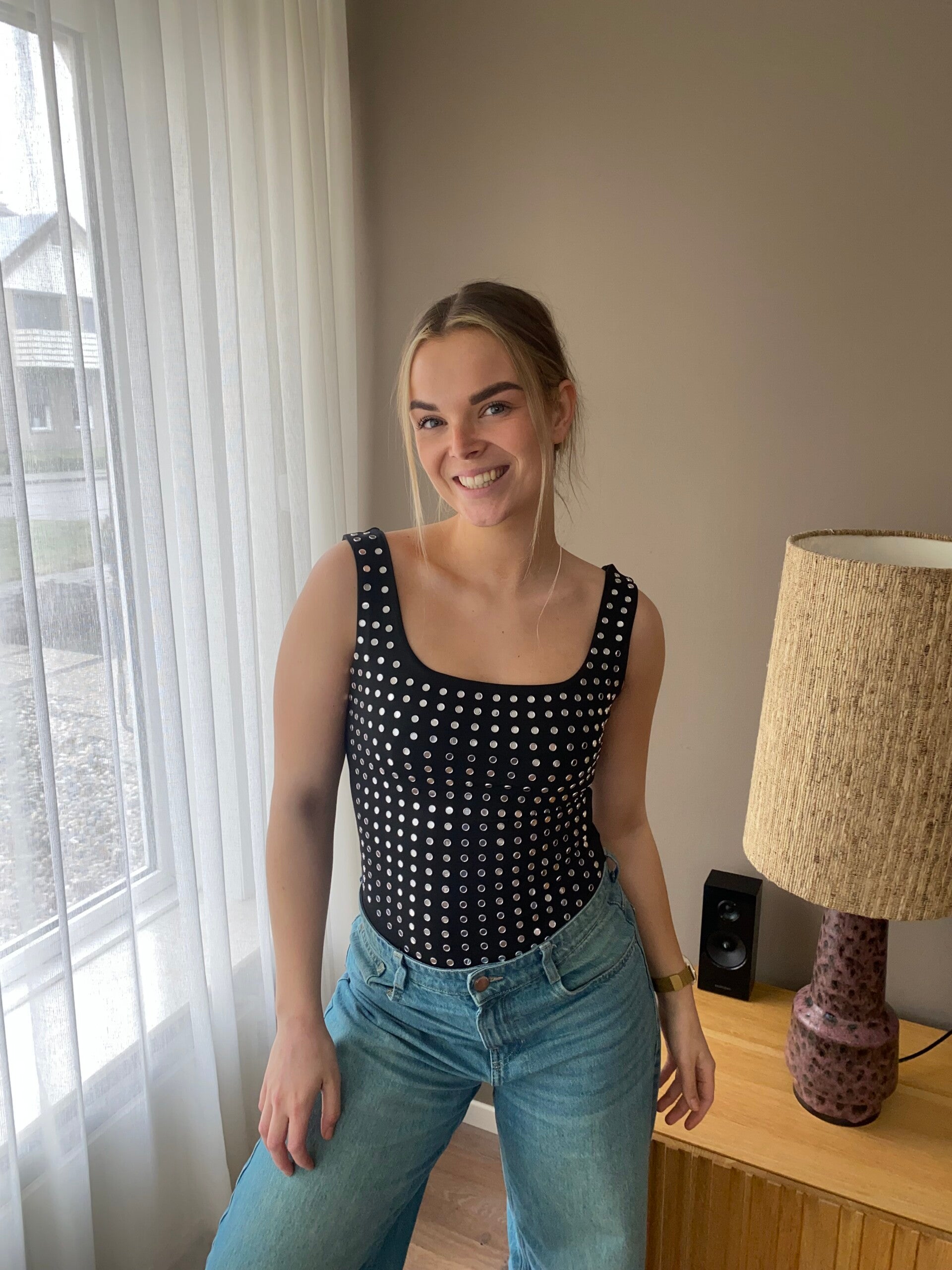 Luna Studs Body Black