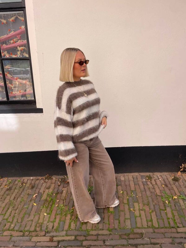 MOCHA WIDE LEG JEANS