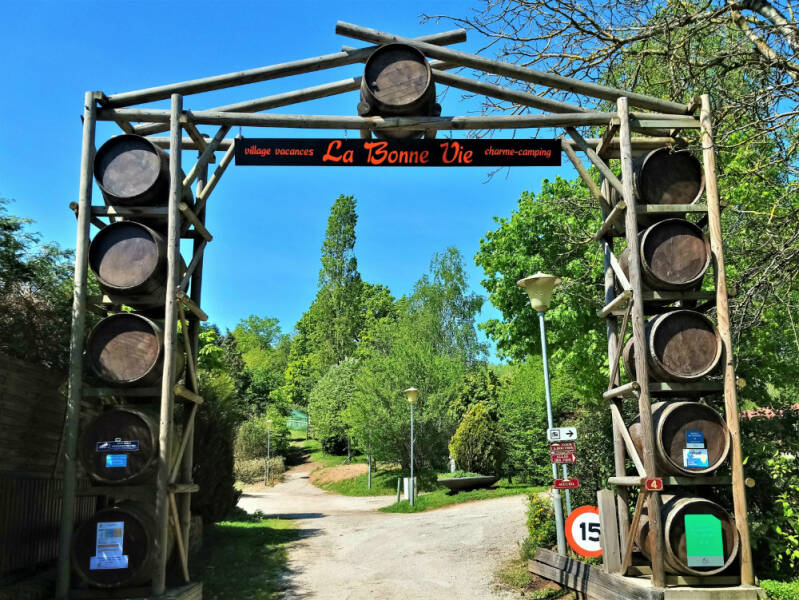 entr-e-camping-standard.jpg