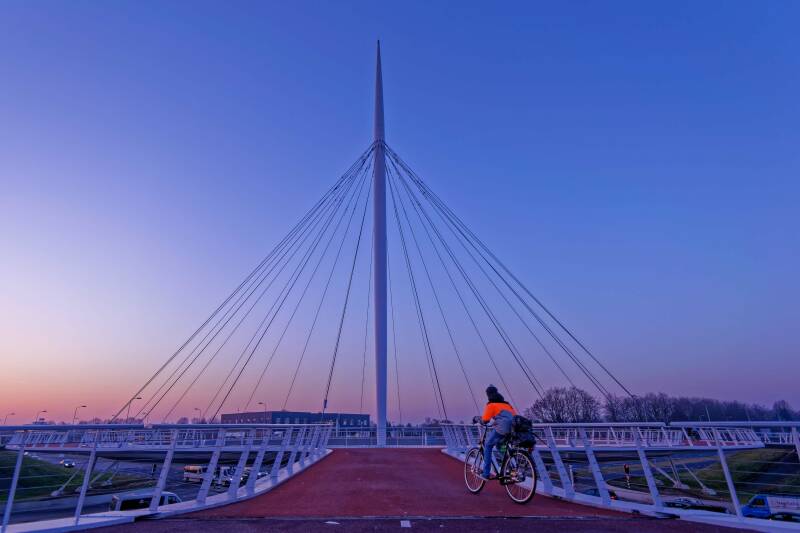 Hovenring, Eindhoven, Noord Brabant, Nederland  © Perrin Oubrie Photography