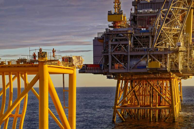 Photo of scaffolders installing scaffold offshore on a oilrig jacket  at Johan Sverdrup Platform Equinor in Norwegian waters by Offshore Photographer ©Perrin Oubrie Photography