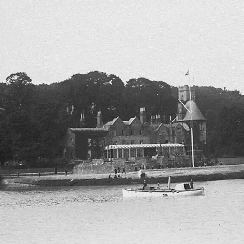 1890-1914cowesroyalyachtsquadronjpg.jpg