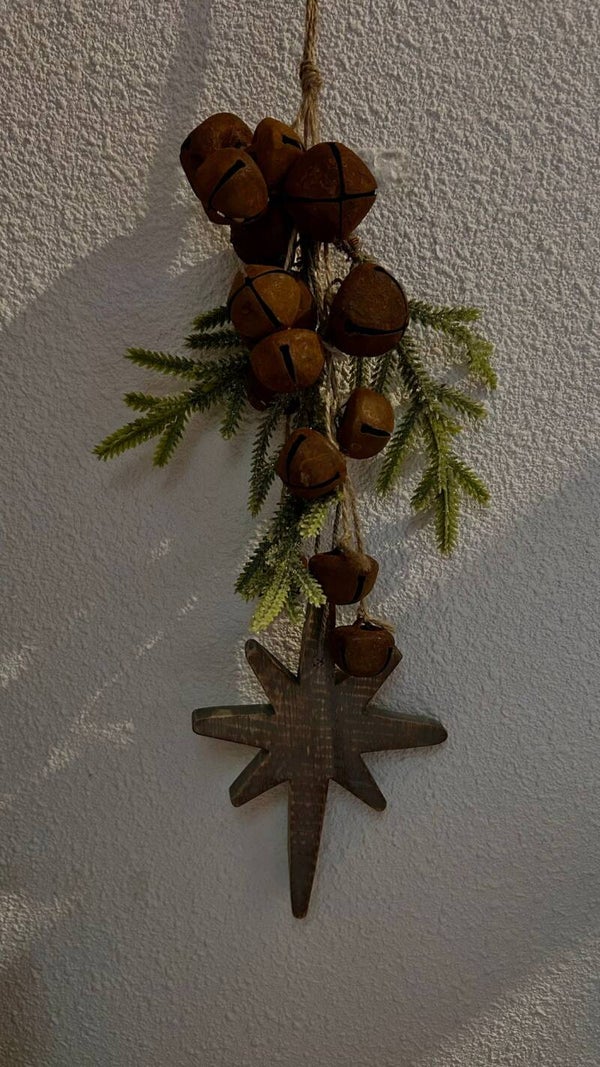 Dennentak met kerstster (belletjes)
