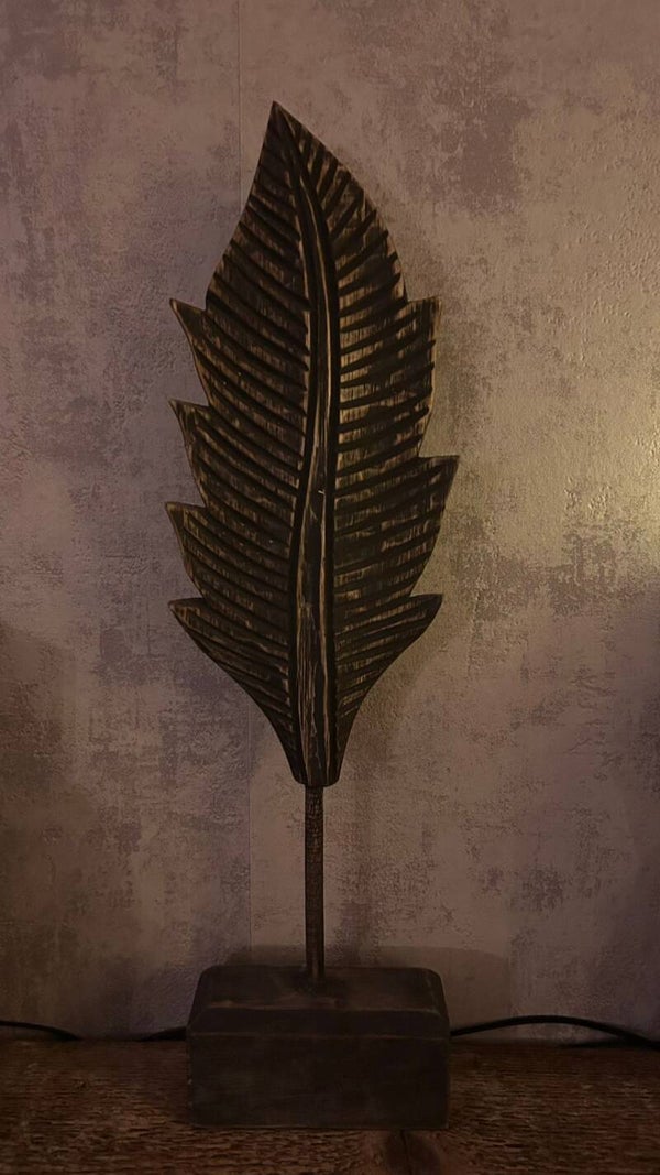 Houten ornament op voet (veer)