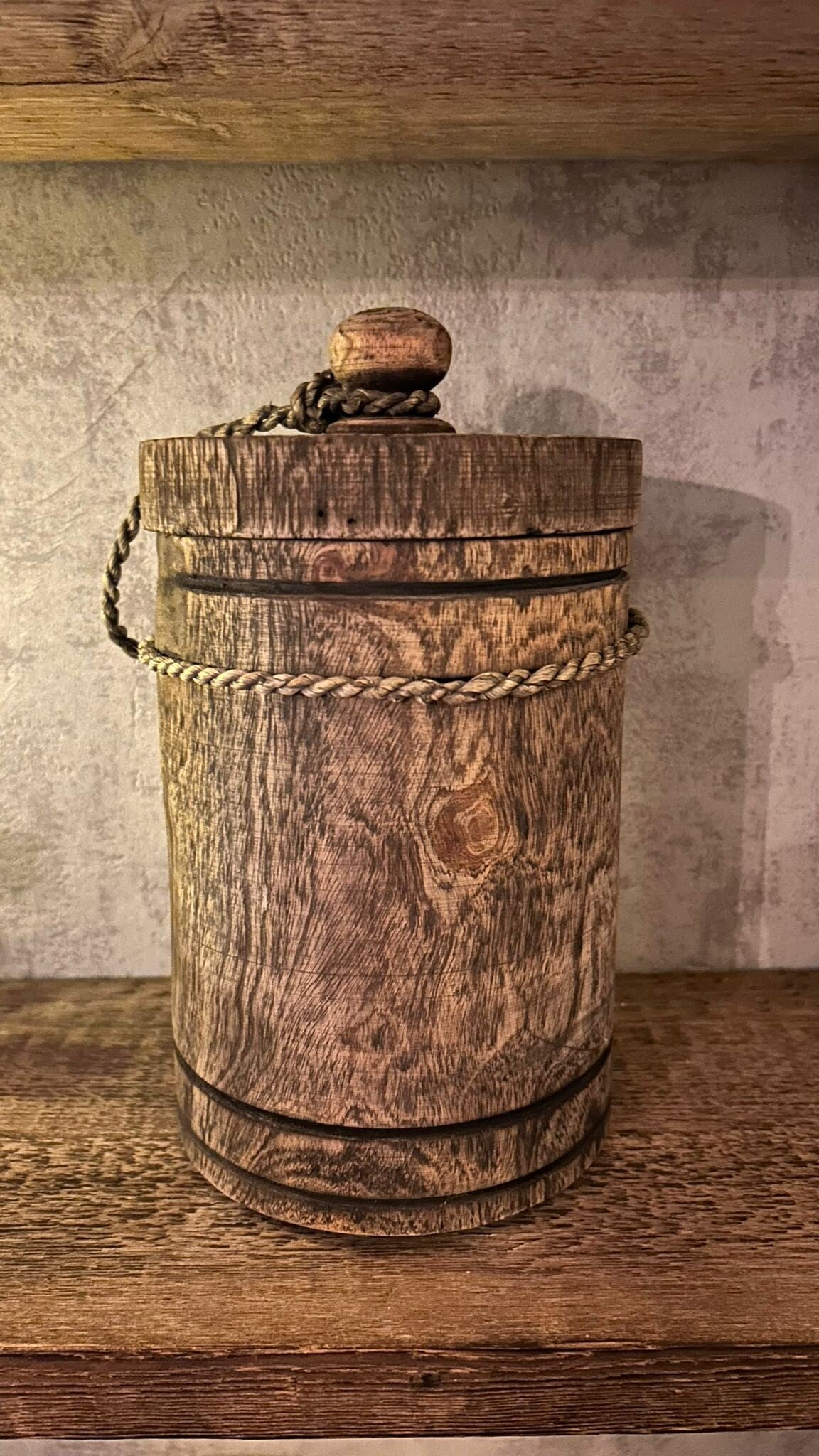 Houten pot met deksel (middel)