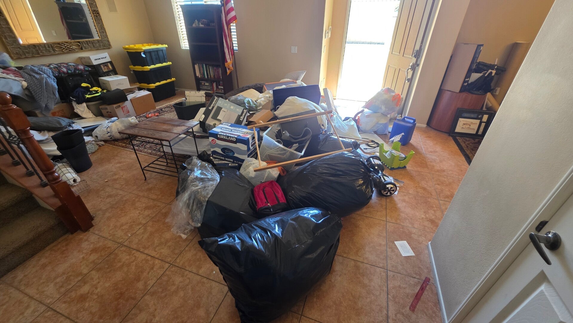 Fast, affordable junk removal by BM Service LLC. Serving Indio, La Quinta, Palm Desert & Palm Springs. Call 760-600-6882 today! https://www.junkremovalbm.com/