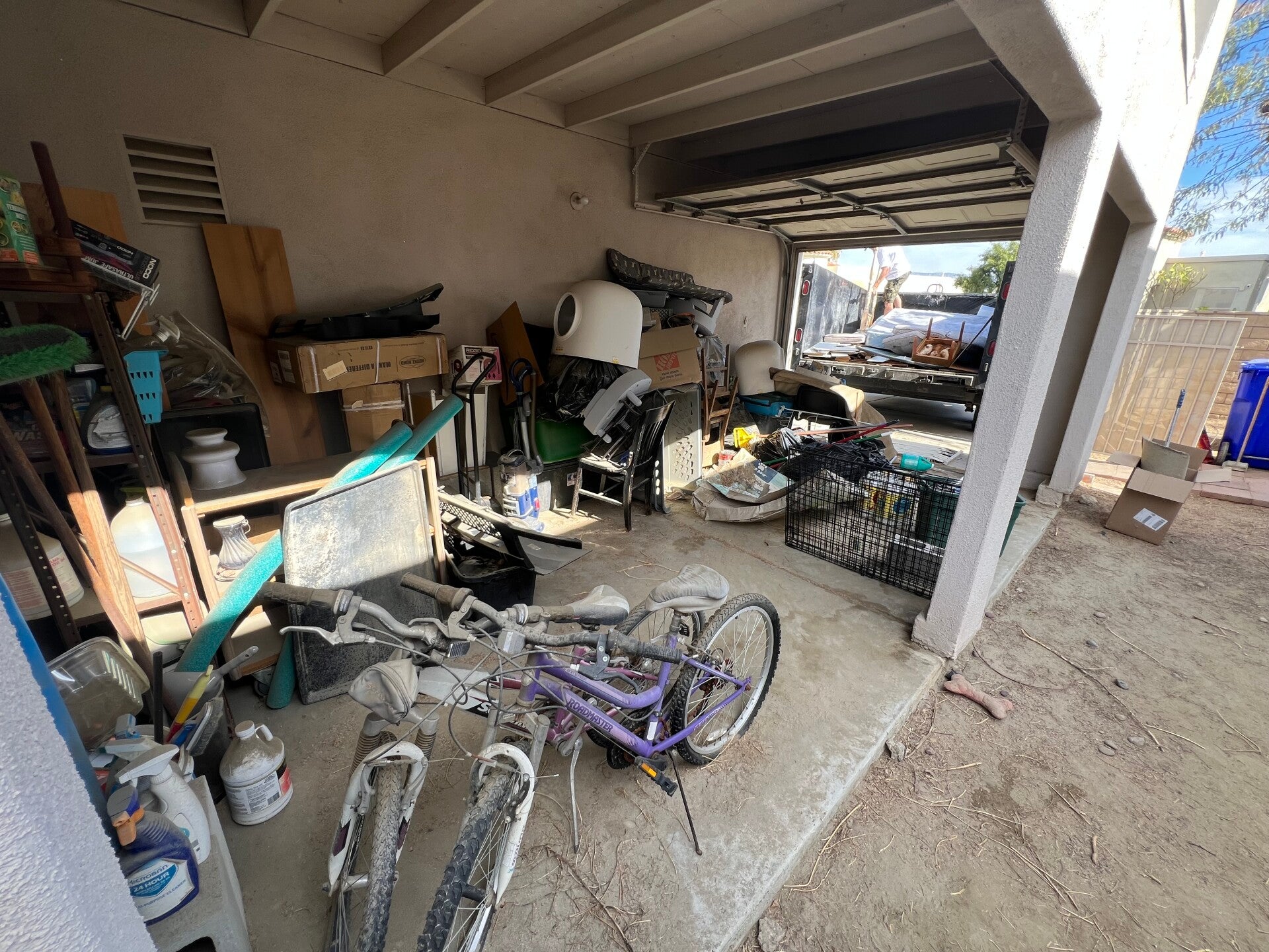 Fast, affordable junk removal by BM Service LLC. Serving Indio, La Quinta, Palm Desert & Palm Springs. Call 760-600-6882 today! https://www.junkremovalbm.com/
