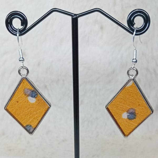 boucles d'oreilles