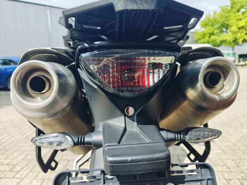 23e355cc-de35-4237-b4cc-84c26a10f1d1-standard.jpg