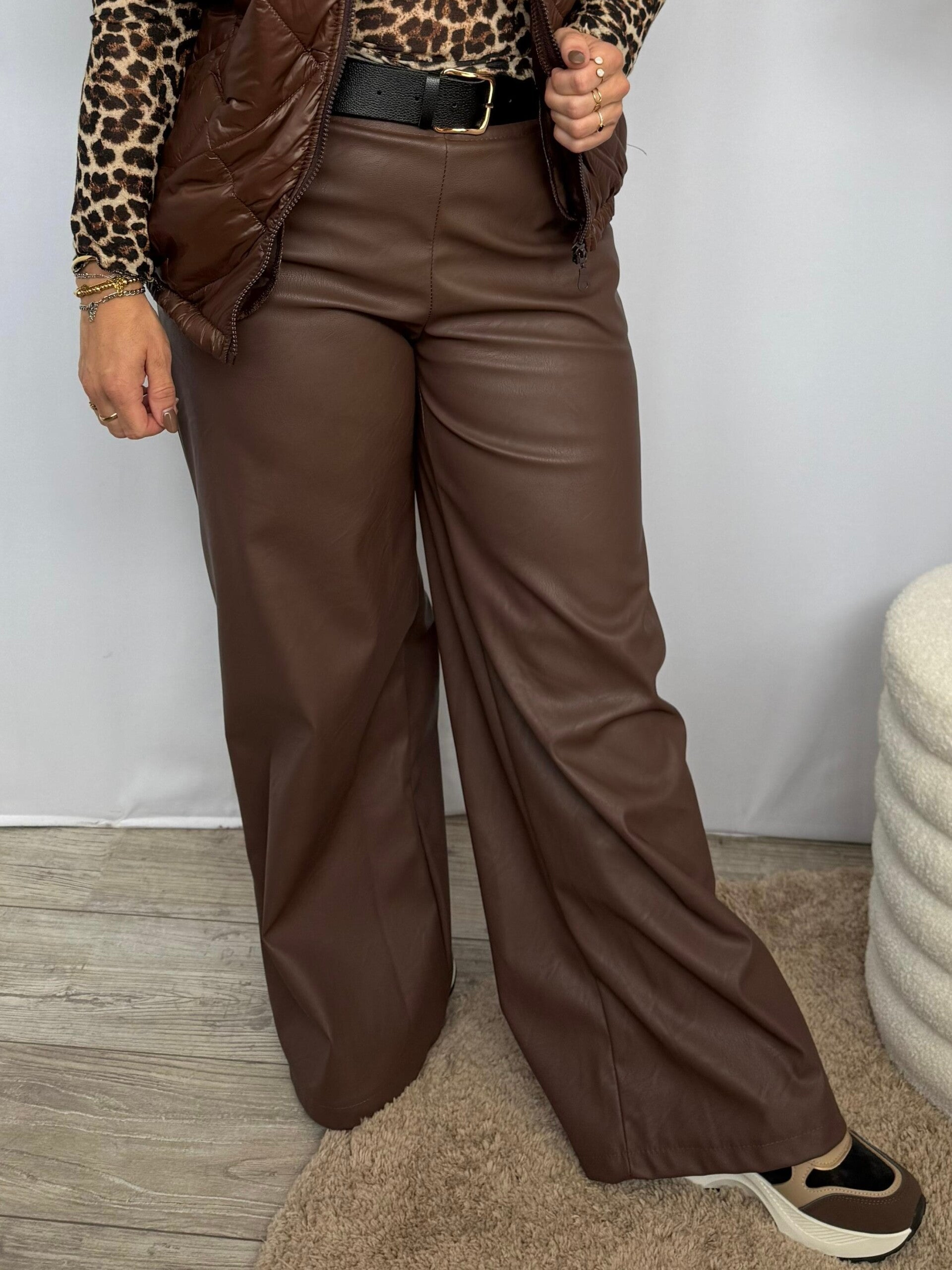 Jeans: Wide leg Leatherlook Bruin - Stapelkorting