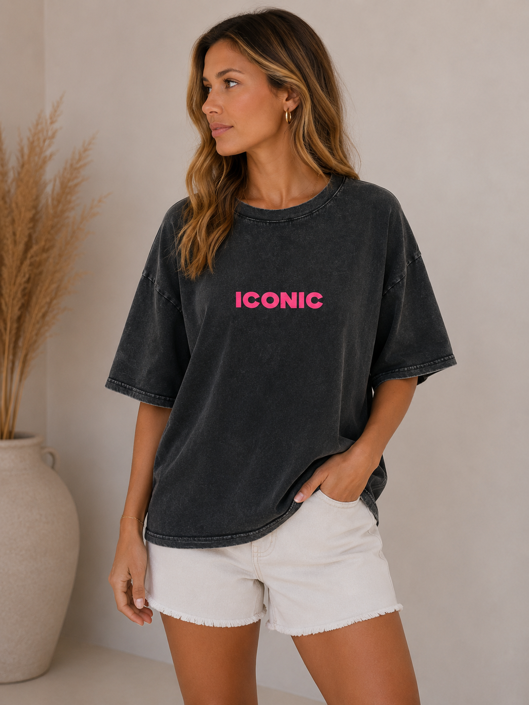 T-shirt: Iconic Zwart
