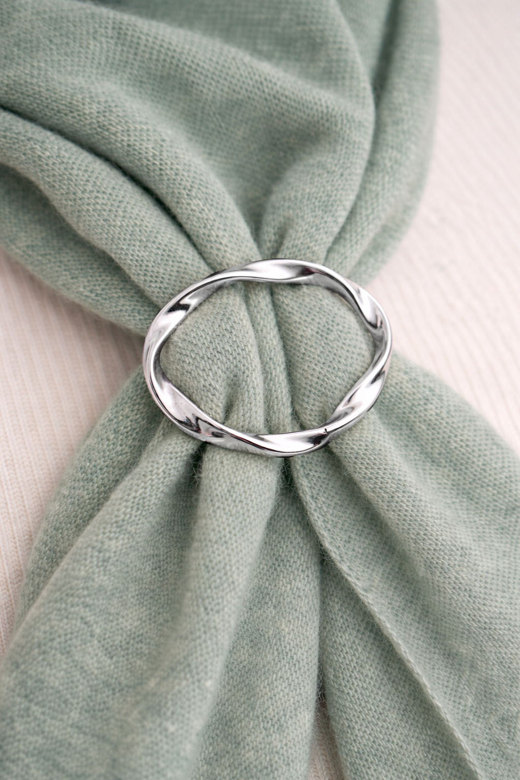 Accessoire: Sjaal en kettingring Zilver