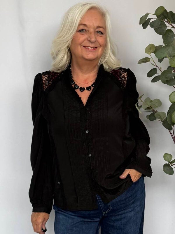 Blouse: Romance Zwart