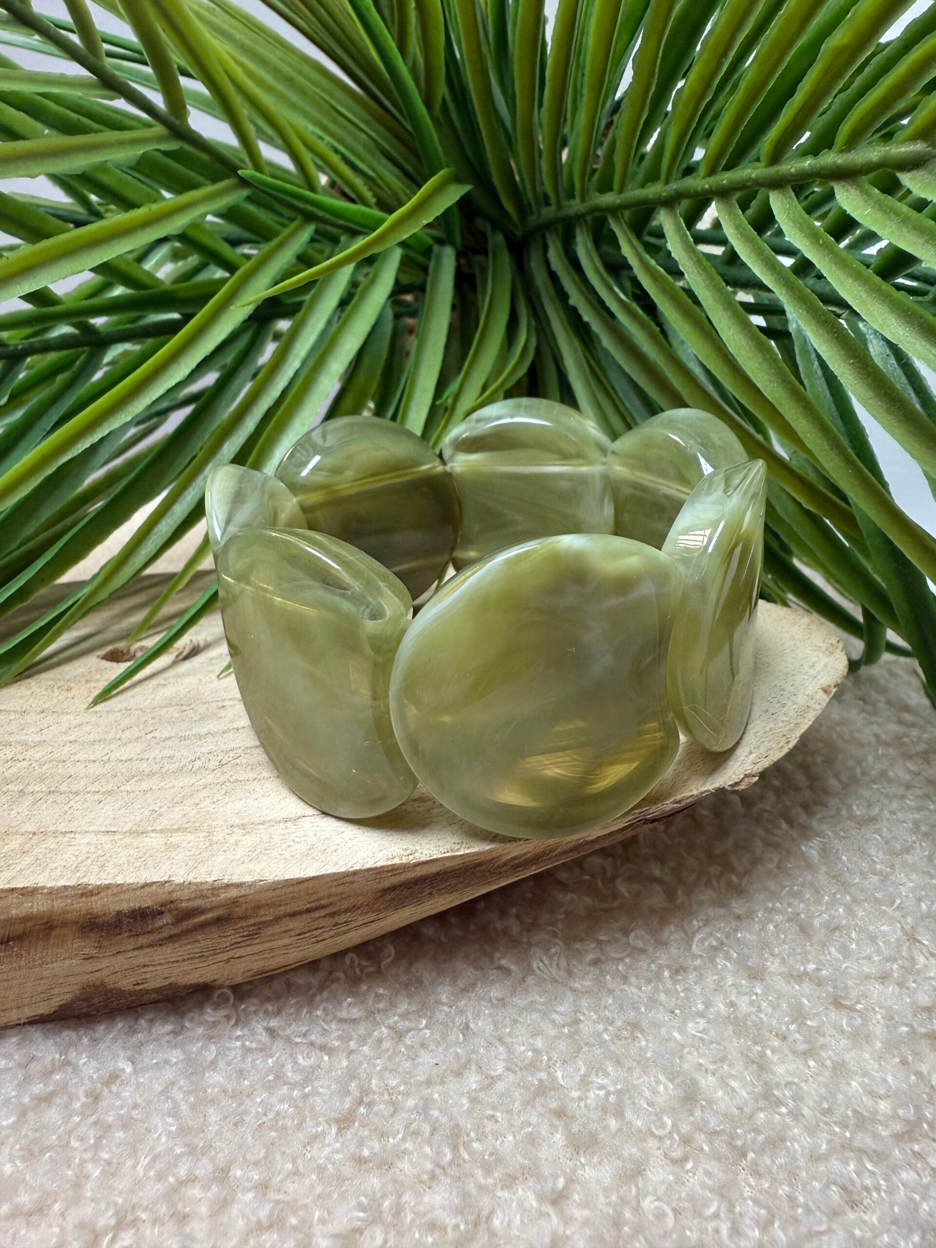 Armband: Olive Breeze