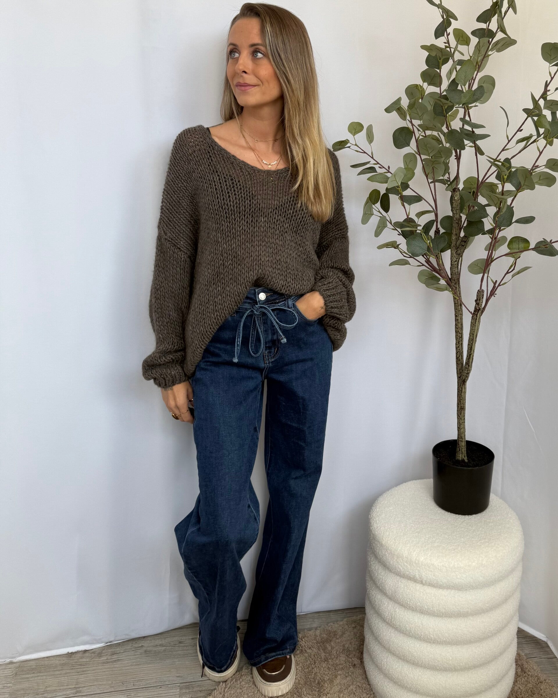 Trui: Gebreid Taupe - Stapelkorting