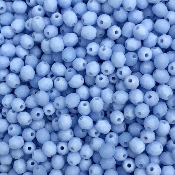 Tsjechisch glas - melk blauwe facetten 3x4mm | per 10 gram