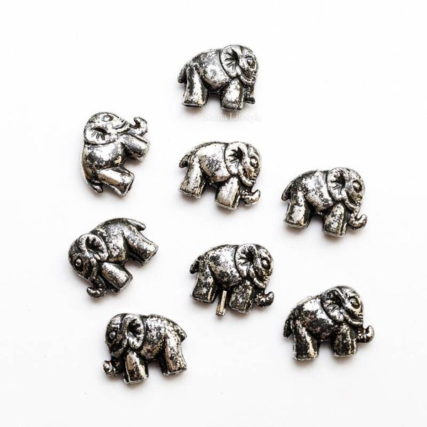 Kunststof - oud zilver olifanten 33x30mm | per 8 stuks