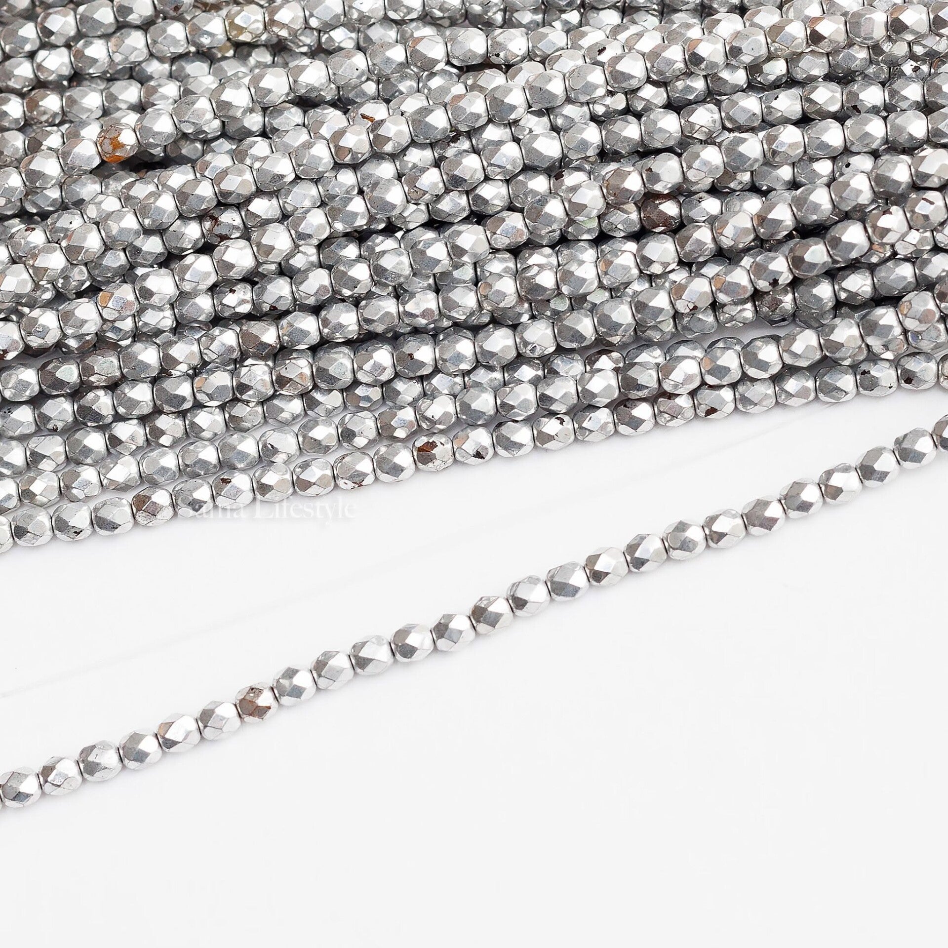 Glas - Tsjechische glas facet kralen zilver 4mm | per zakje of streng