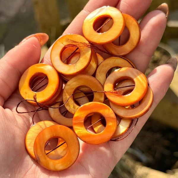 Streng schelp kralen oranje