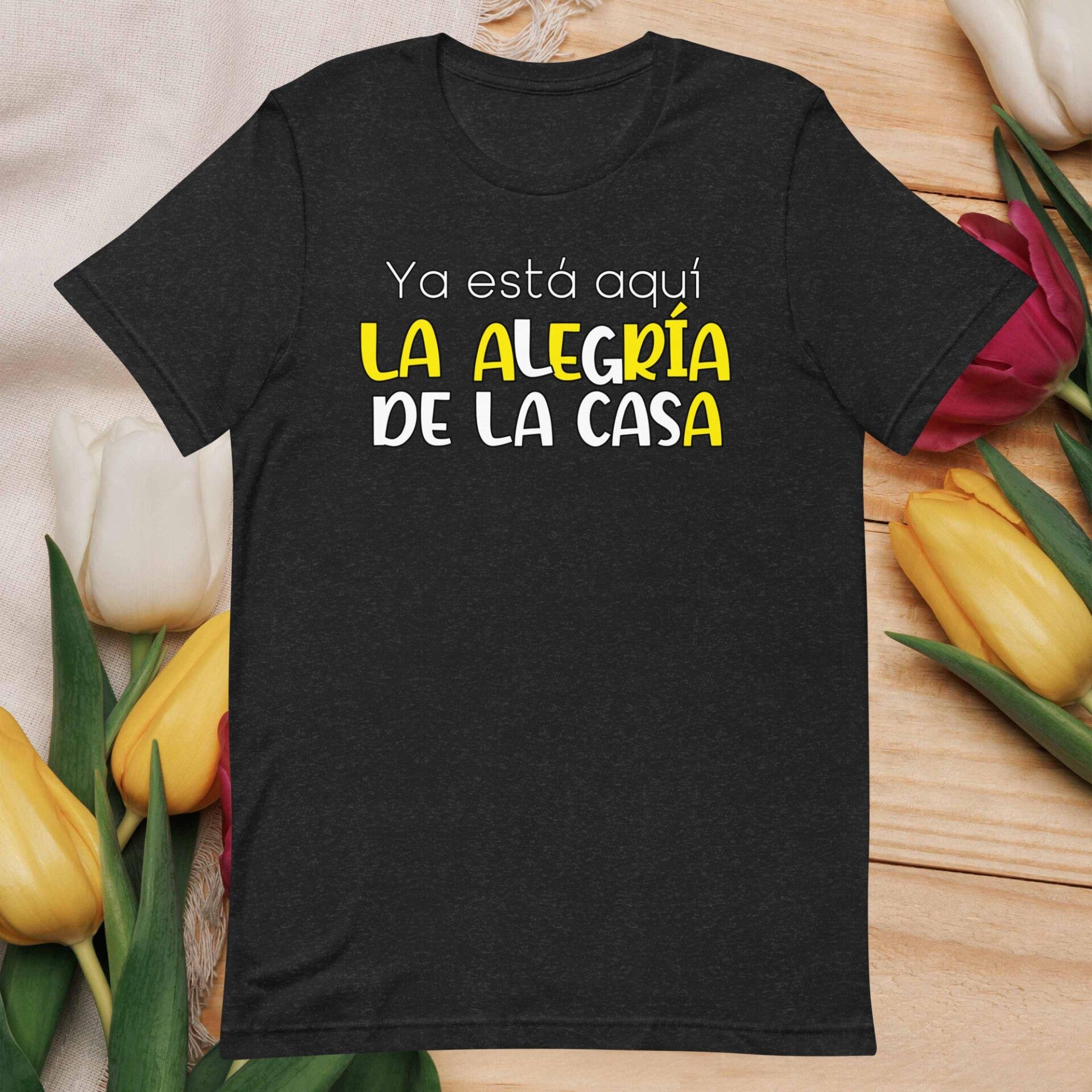 Camiseta negra manga corta dame paciencia estampada