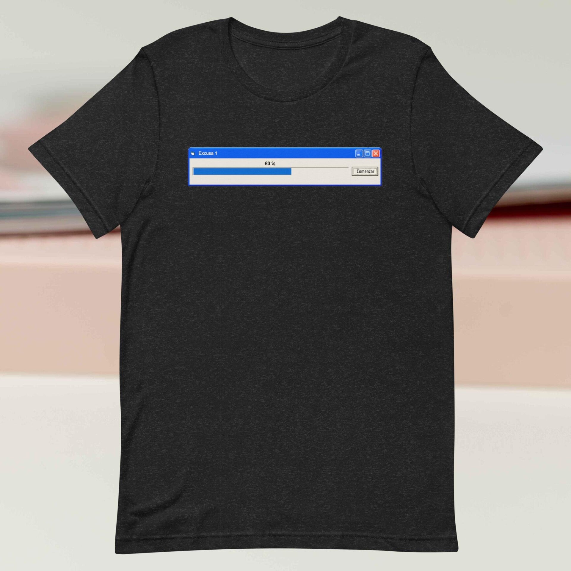 Camiseta gris manga corta  barra de carga generando excusaestampada