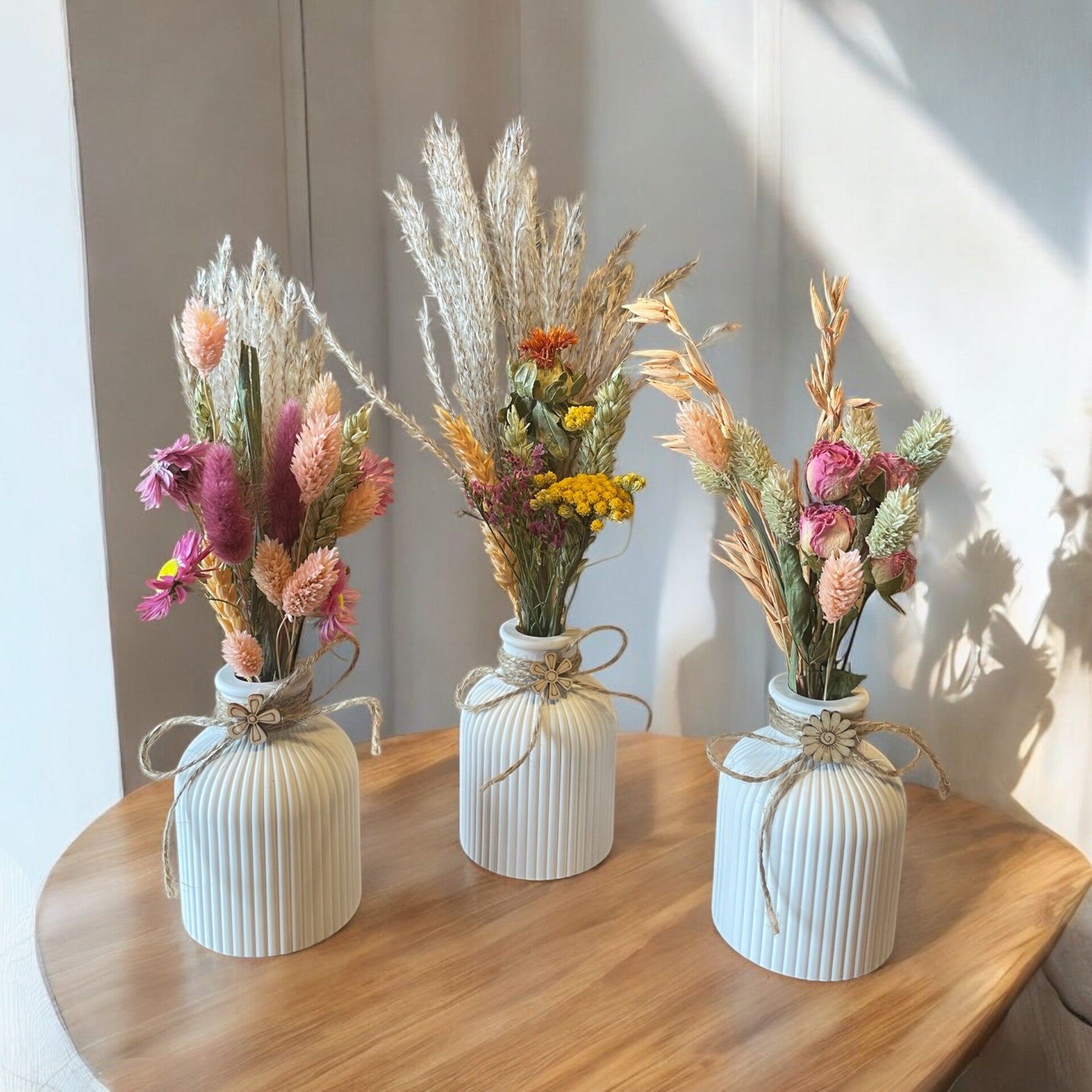 Keramikvase mit Trockenblumen (Sofortkauf)