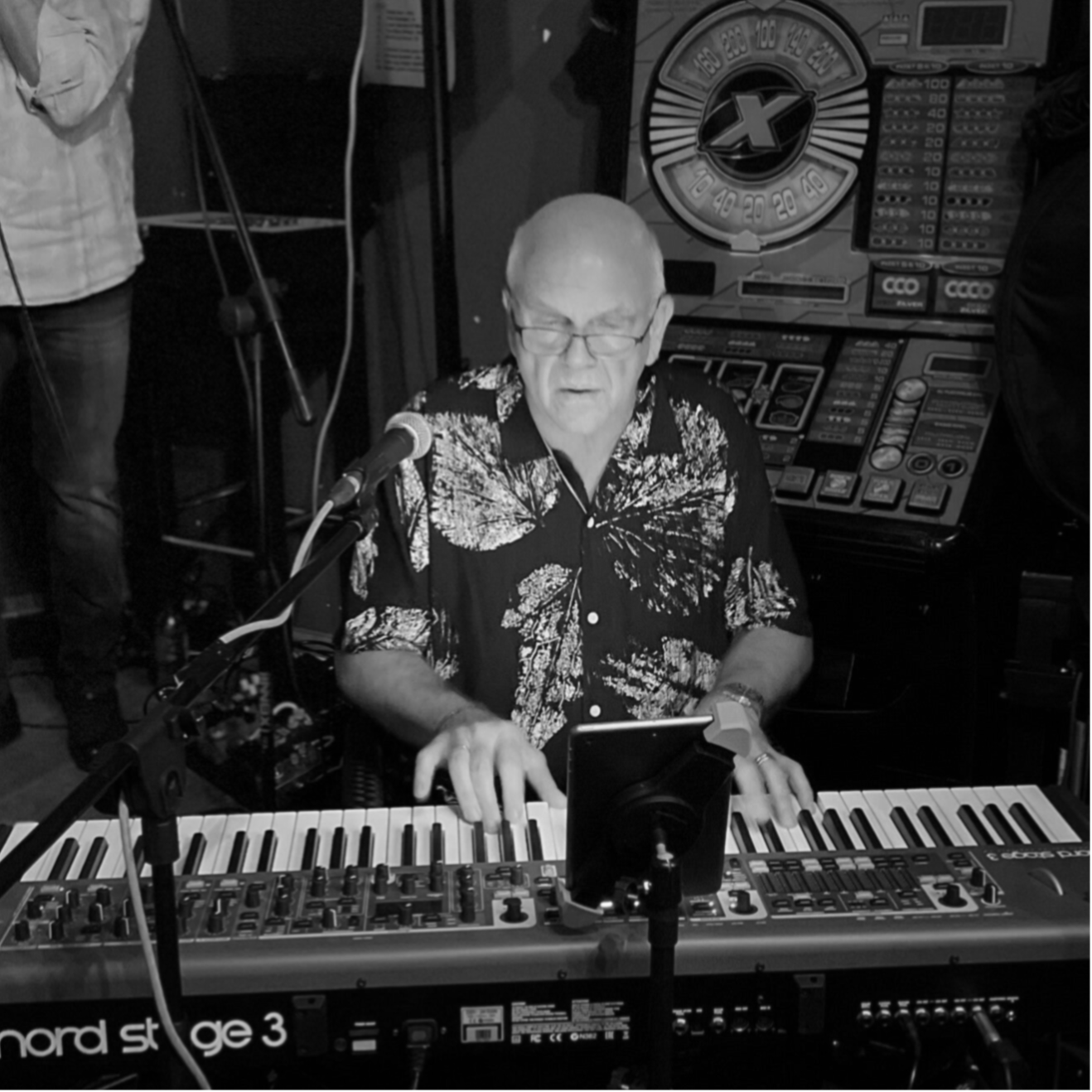Bart van Oortmerssen - Keys & Zang