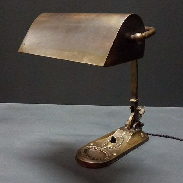 Antieke Messing Art Deco Notarislamp/Bankierslamp