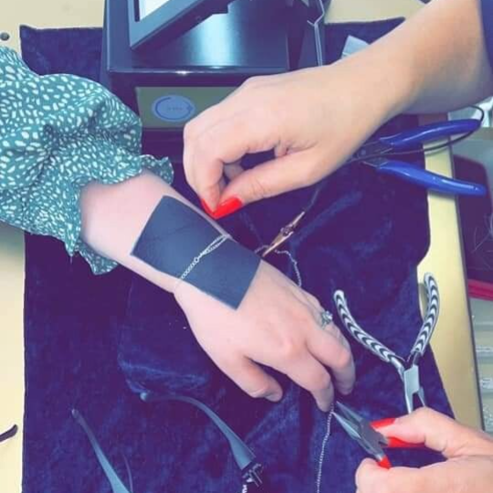 permanent bracelet training course for beginners