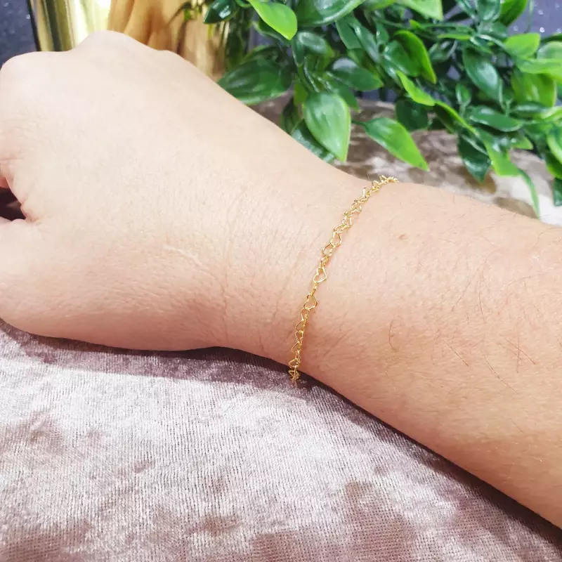 Heartfelt links gold permanent bracelet