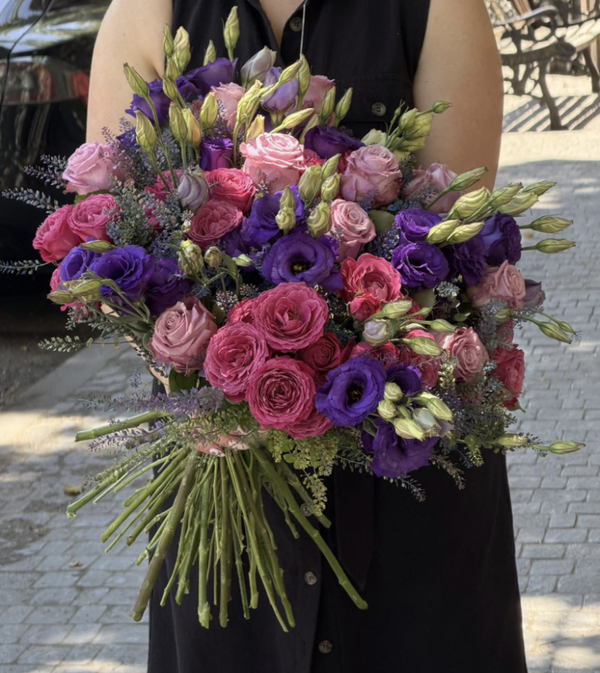 Bouquet «Cataleya» with roses