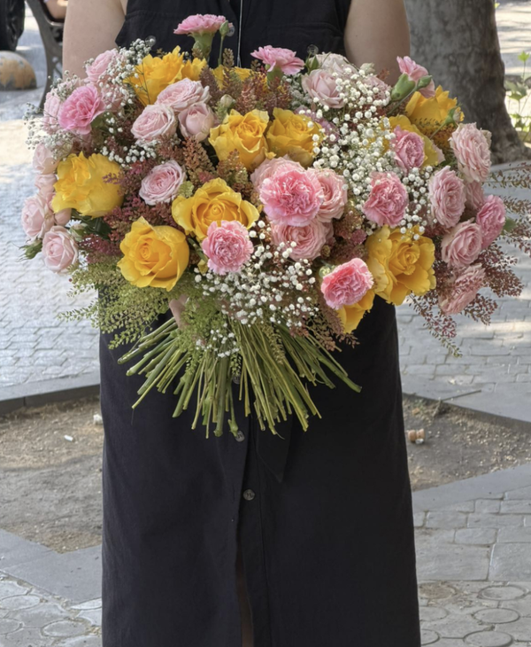 Bouquet «Cataleya» with roses