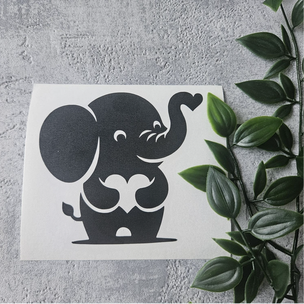 Sticker | Olifantje met hartje op de buik