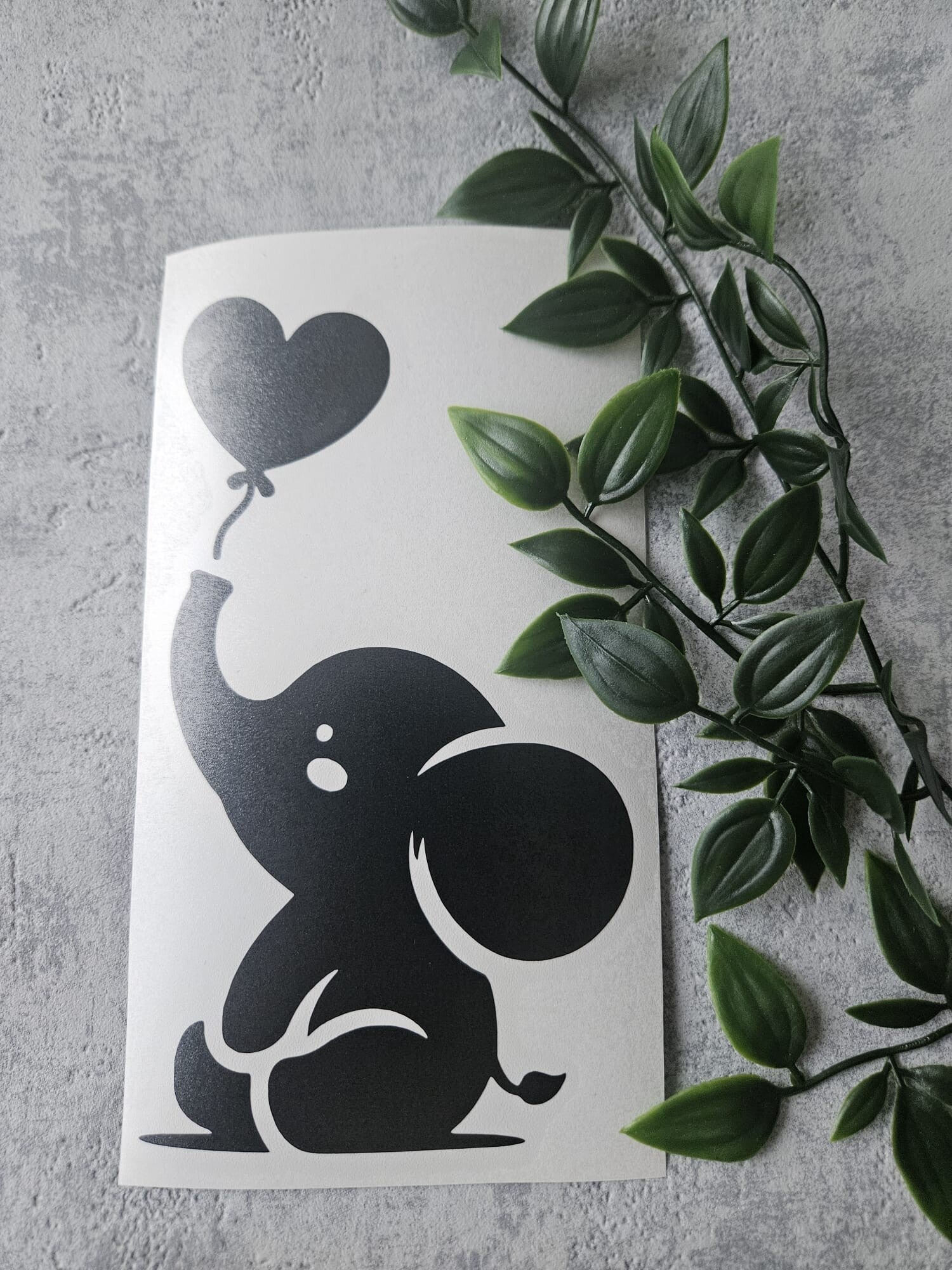 sticker | Olifant met hartjes ballon