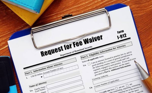 PERMISO DE TRABAJO CON FEE WAIVER