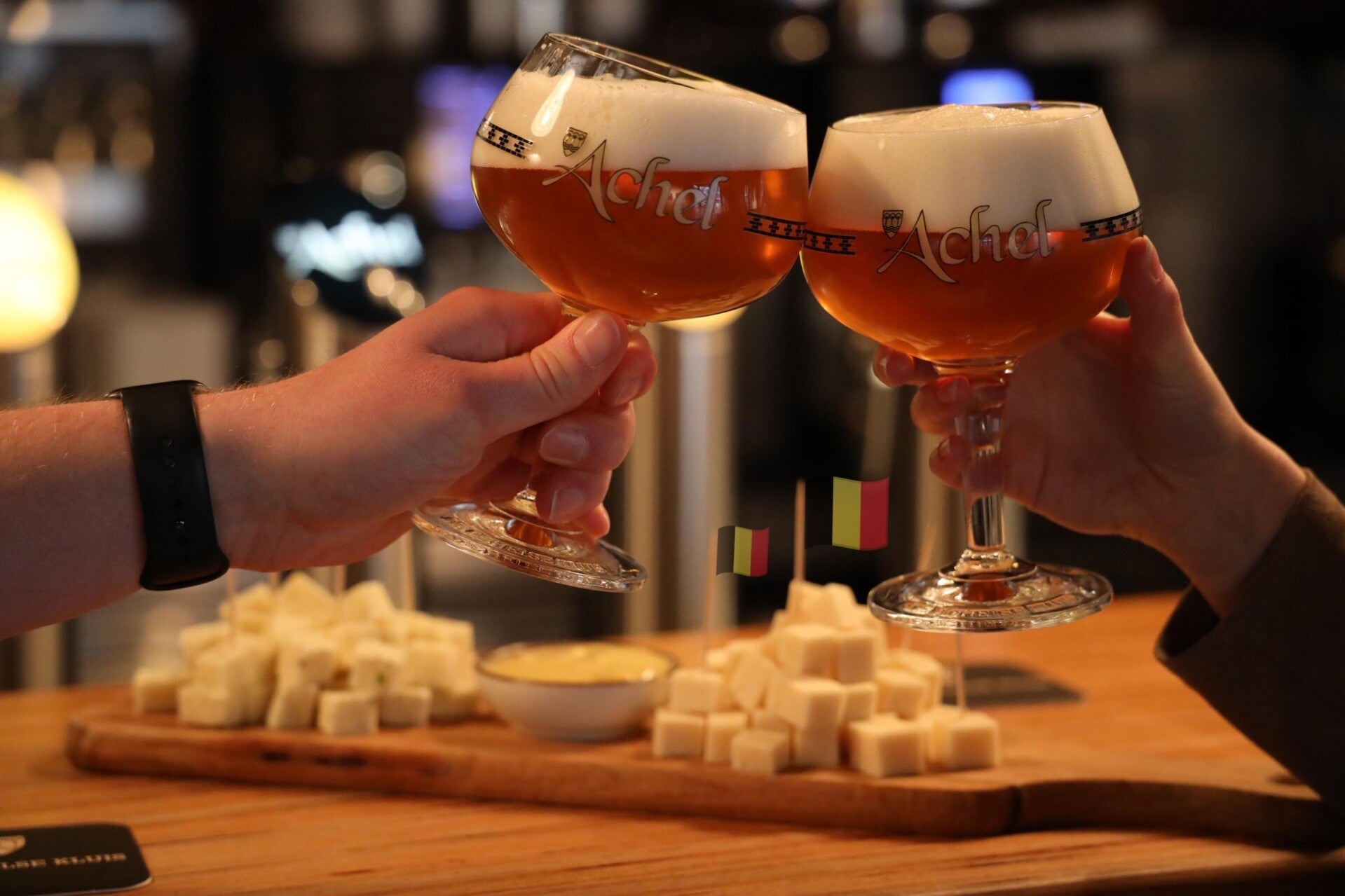 <!DOCTYPE html> <html lang="nl"> <head>   <meta charset="UTF-8" />   <meta name="viewport" content="width=device-width, initial-scale=1.0" />   <meta name="description" content="Bij Brasa de Lujo serveren we Livar varken: duurzaam, ambachtelijk varkensvle