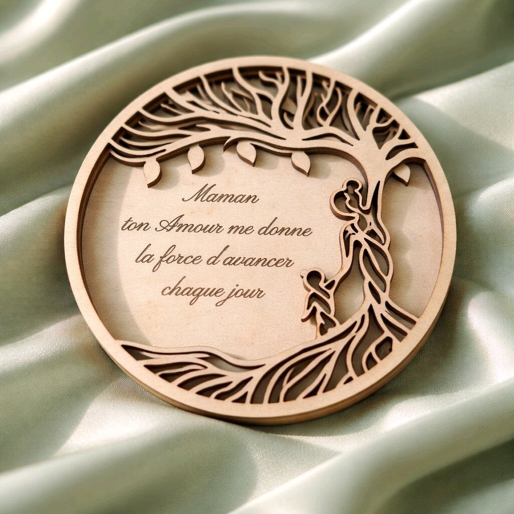 Décoration murale en bois de bouleau. Arbre de vie gravé et découpé. 10 mm