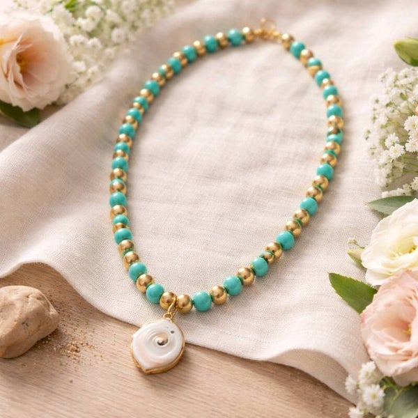 Collier en coquillages du Pacifique & pendentif