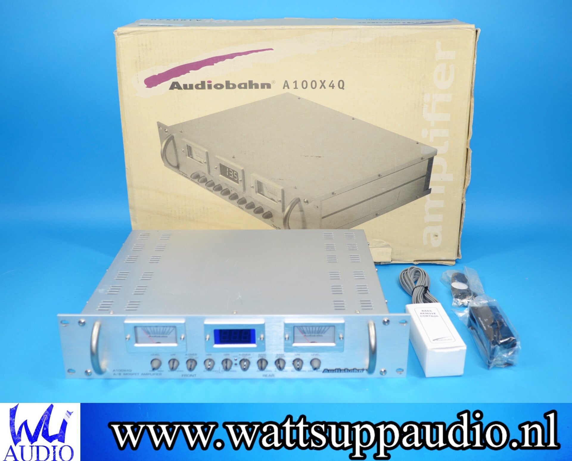 AudioBahn A100X4Q 4 channel amplifier / VU meter / Rackmount