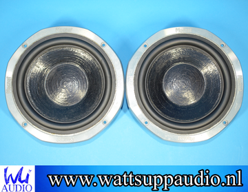 Magnat MC 200F 8 inch speakers ( pair )