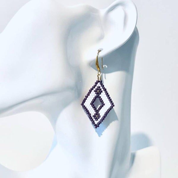 Starlit orchid beaded oorbellen