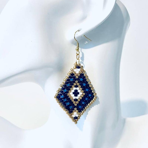 Midnight ivy beaded oorbellen
